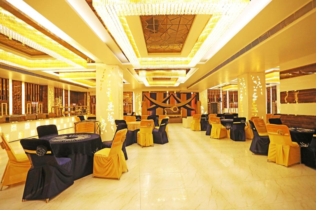 Fabhotel Ronald Inn ファリーダーバード エクステリア 写真