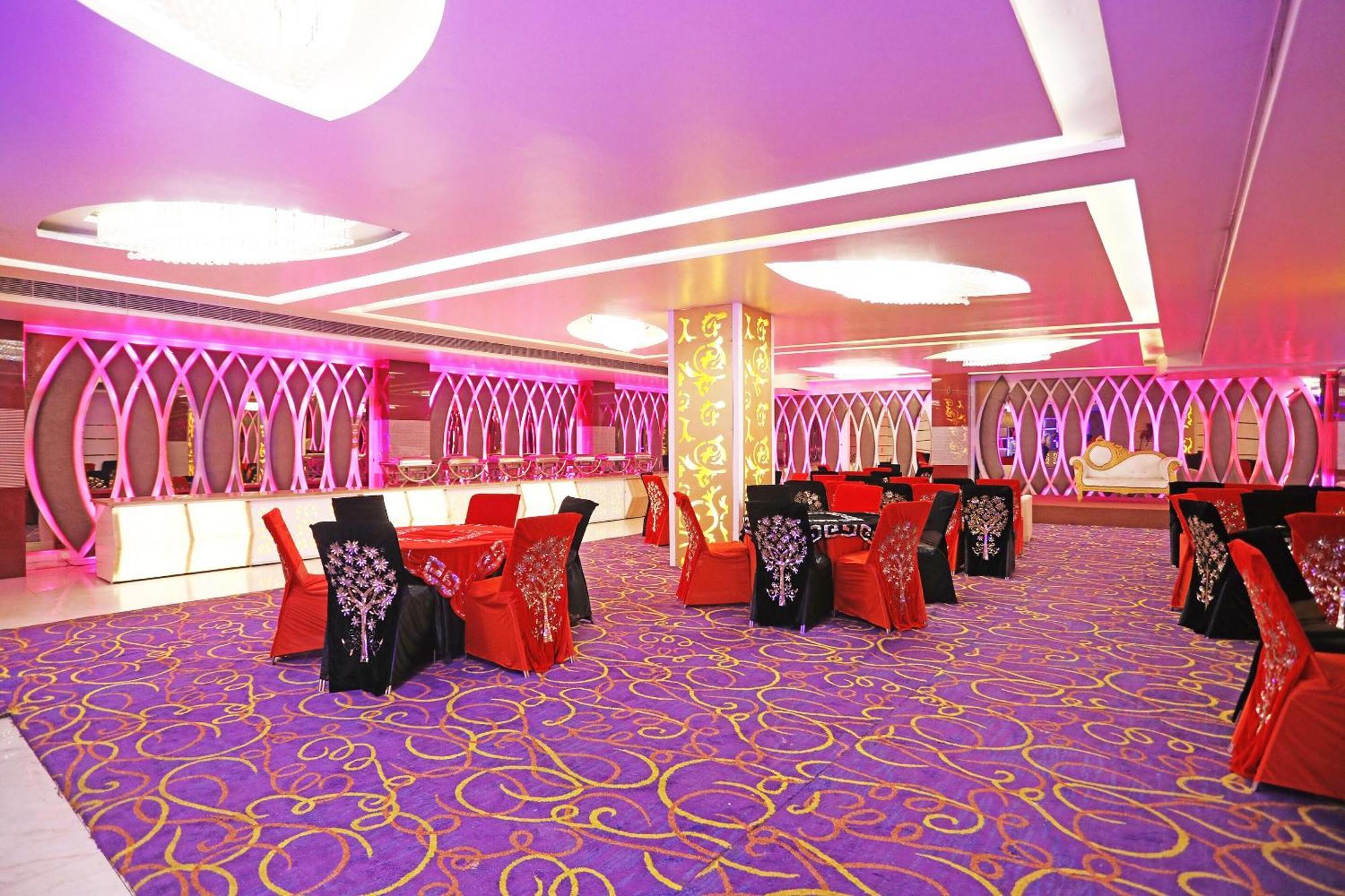 Fabhotel Ronald Inn ファリーダーバード エクステリア 写真
